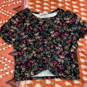 Gaze Floral Twist Crop Top